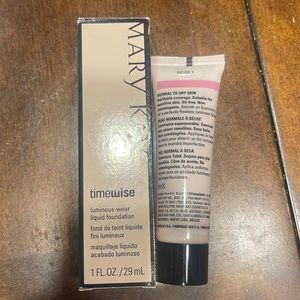 Mary Kay liquid foundation Beige 1 luminous wear